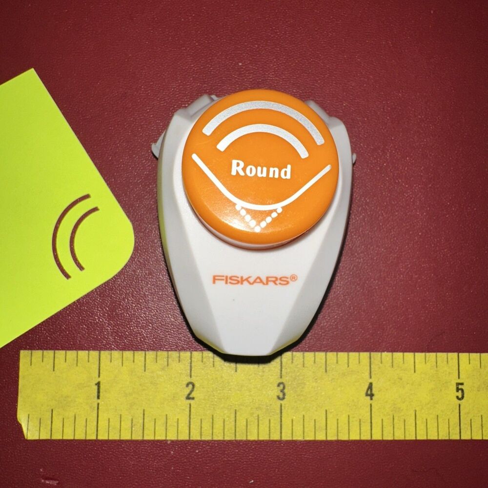 Fiskars Round Corner Punch